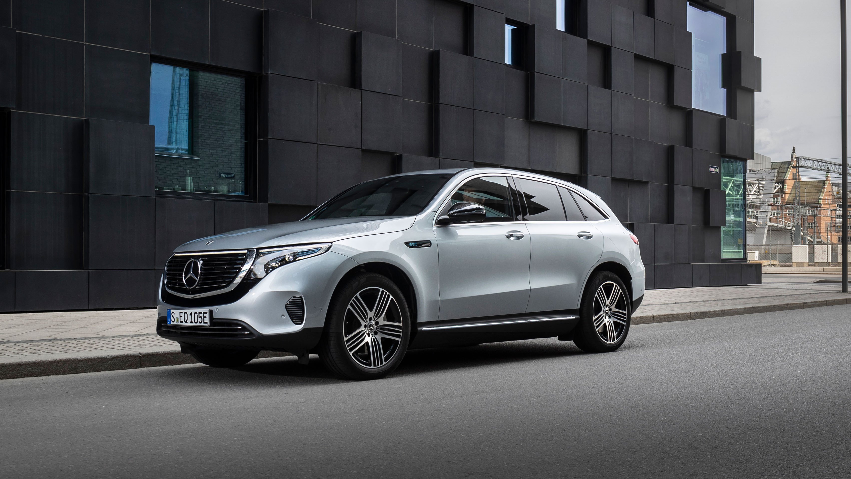 MercedesBenz EQC Review & Prices 2023 AutoTrader UK